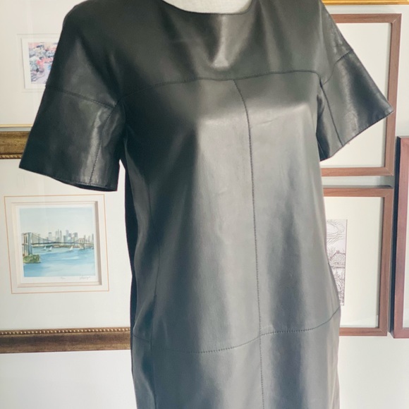 Max Mara Weekend short leather dress. - Picture 7 of 10